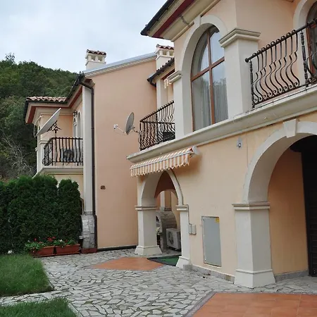 Negresco Appartement Elenite